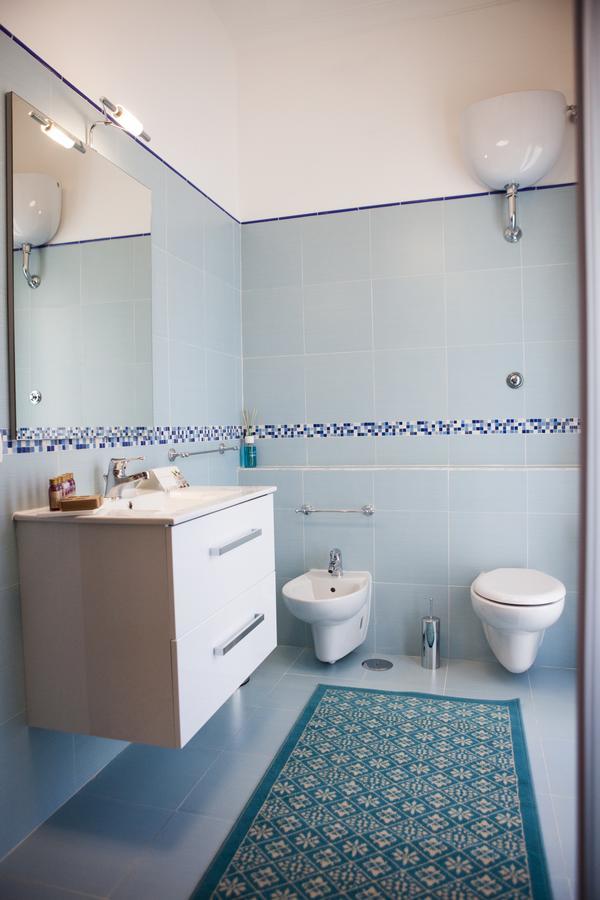 Isa Guest Rooms เนเปิลส์ ภายนอก รูปภาพ